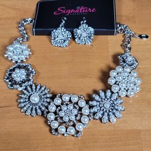 Silver and White Floral Jewelry Set